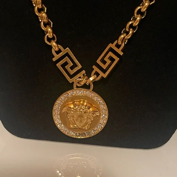 Authentic Gold MEDUSA CRYSTAL NECKLACE With COA. - Picture 6 of 10